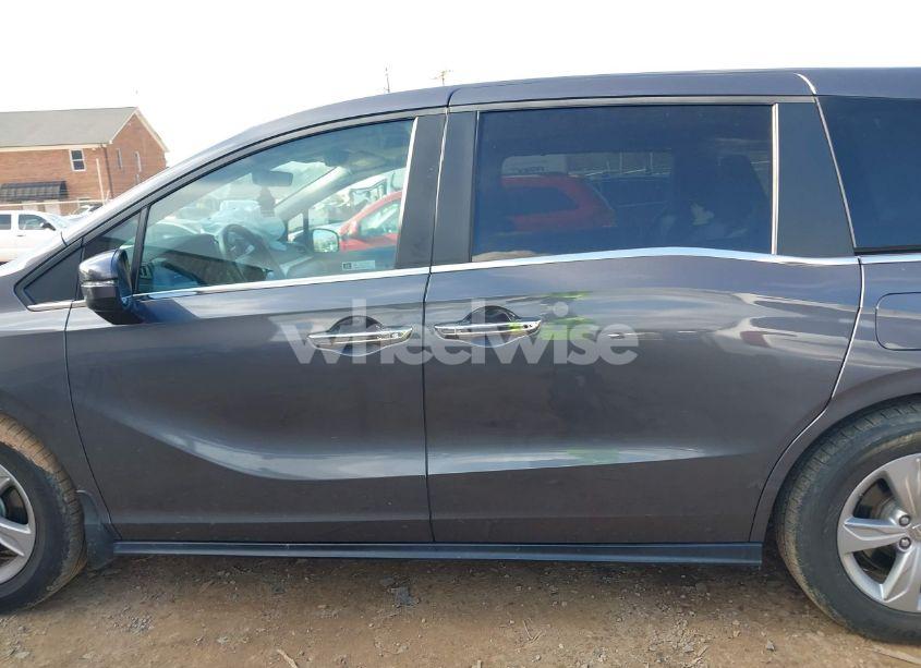 Photo 14 of 2019 Honda Odyssey EX-L (VIN 5FNRL6H78KB136769)