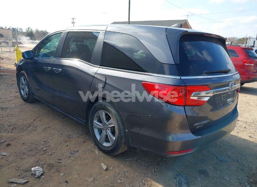Photo 3 of 2019 Honda Odyssey EX-L (VIN 5FNRL6H78KB136769)