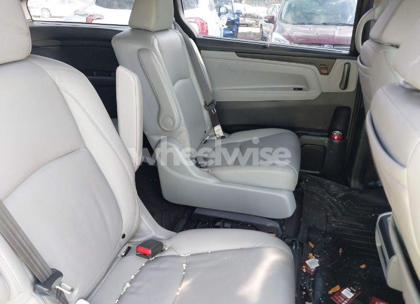 Photo 8 of 2019 Honda Odyssey EX-L (VIN 5FNRL6H78KB136769)