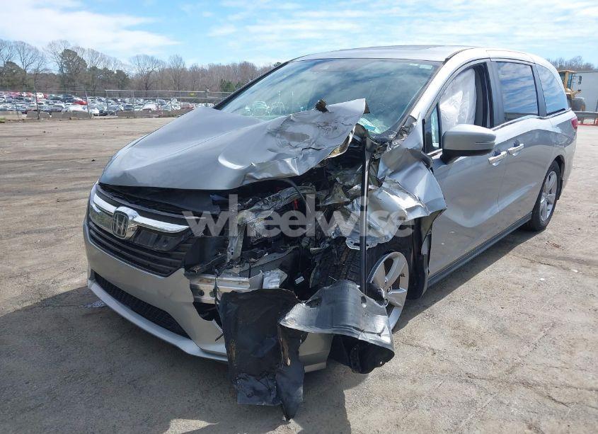 Photo 2 of 2020 Honda Odyssey EX-L/EX-L W/NAVI RES (VIN 5FNRL6H78LB036379)