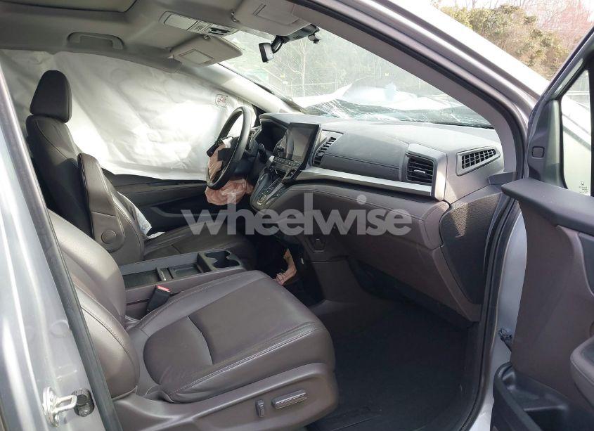 Photo 5 of 2020 Honda Odyssey EX-L/EX-L W/NAVI RES (VIN 5FNRL6H78LB036379)