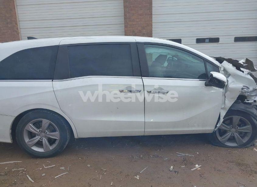 Photo 13 of 2020 Honda Odyssey EX-L/EX-L W/NAVI RES (VIN 5FNRL6H78LB036849)