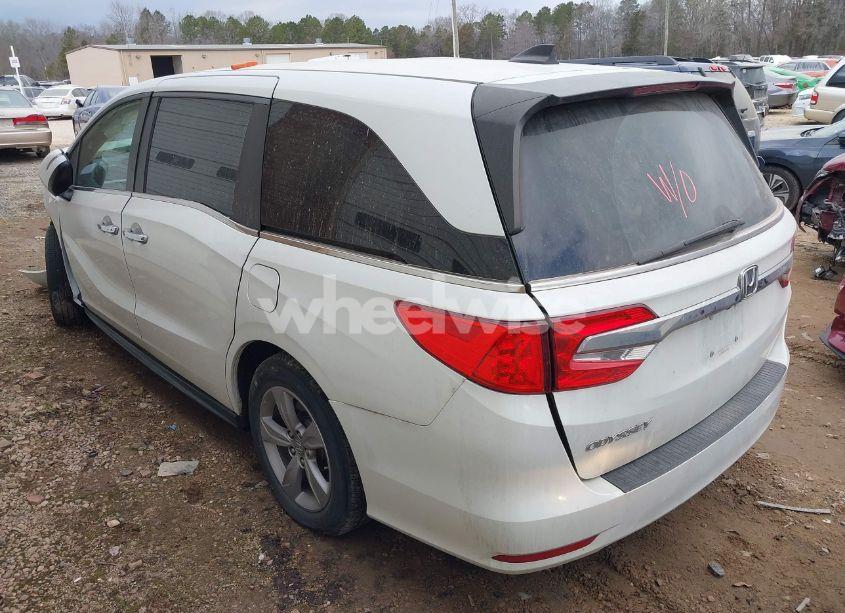 Photo 3 of 2020 Honda Odyssey EX-L/EX-L W/NAVI RES (VIN 5FNRL6H78LB036849)