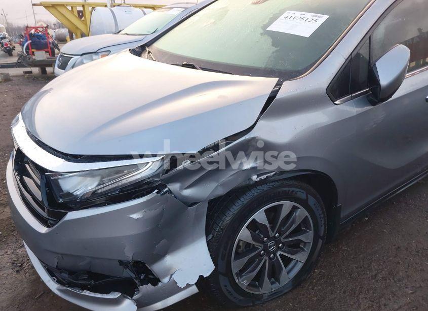 Photo 6 of 2021 Honda Odyssey EX-L (VIN 5FNRL6H78MB000578)