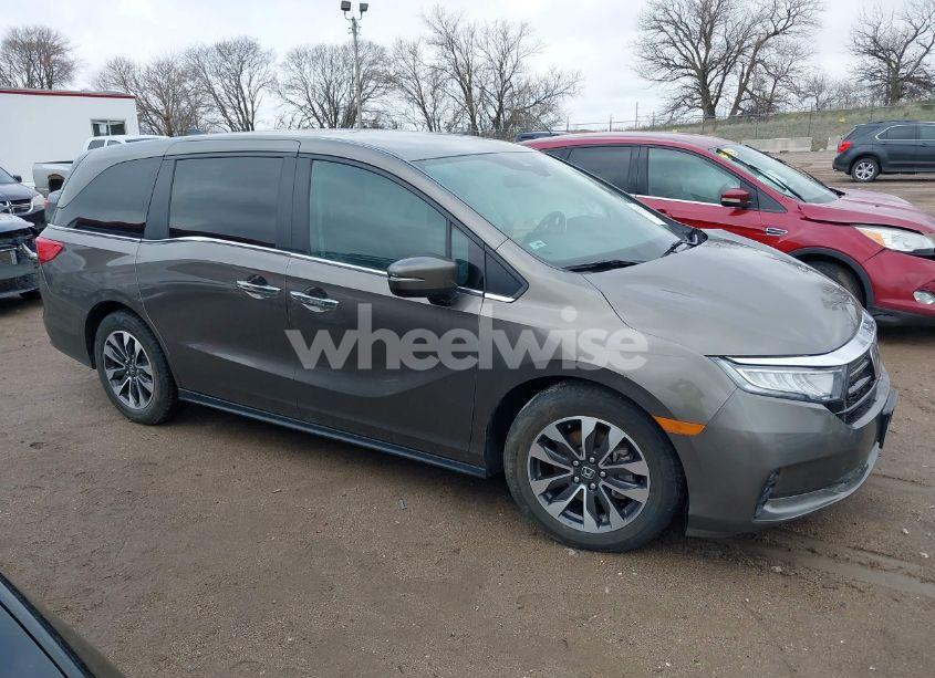 Photo 13 of 2021 Honda Odyssey EX-L (VIN 5FNRL6H78MB012780)