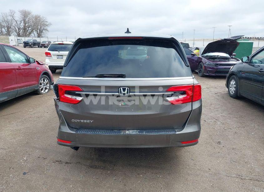 Photo 16 of 2021 Honda Odyssey EX-L (VIN 5FNRL6H78MB012780)
