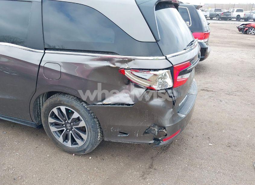 Photo 17 of 2021 Honda Odyssey EX-L (VIN 5FNRL6H78MB012780)