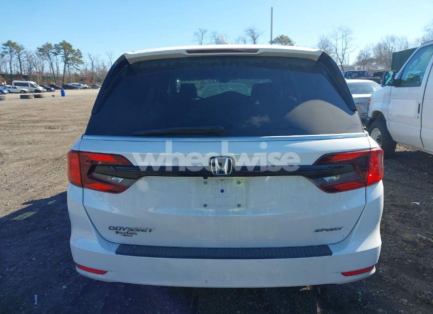 Photo 16 of 2024 Honda Odyssey SPORT (VIN 5FNRL6H78RB005741)