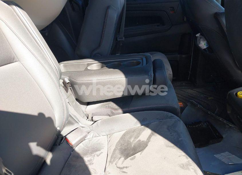 Photo 8 of 2024 Honda Odyssey SPORT (VIN 5FNRL6H78RB005741)