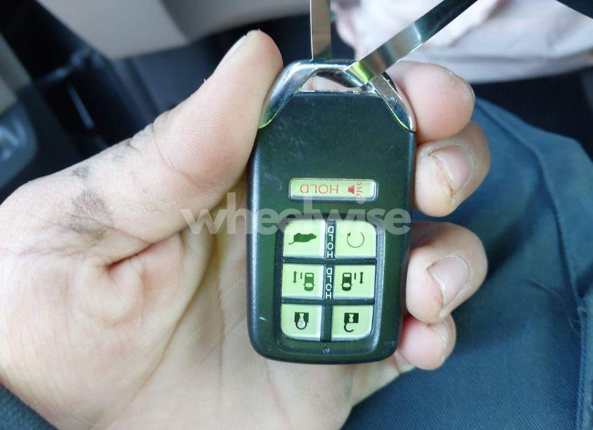 Photo 11 of 2018 Honda Odyssey EX-L (VIN 5FNRL6H79JB009205)