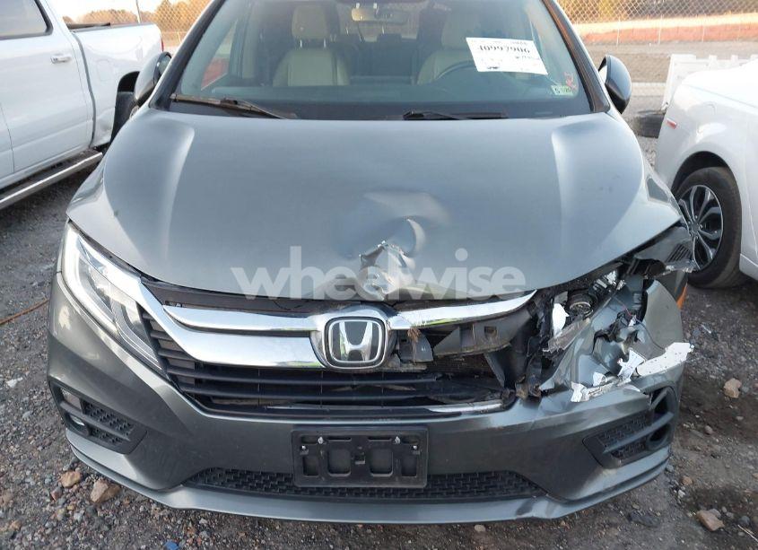 Photo 12 of 2018 Honda Odyssey EX-L (VIN 5FNRL6H79JB009205)