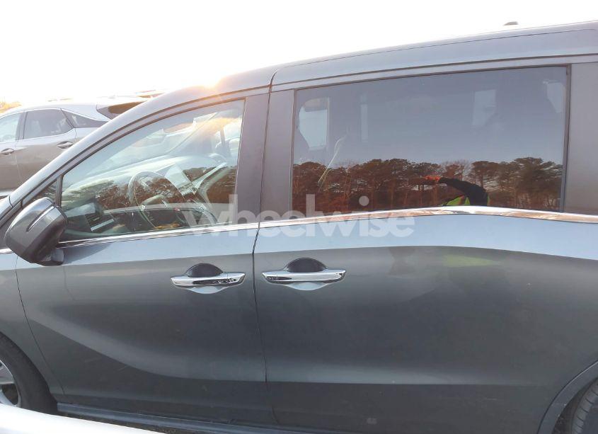 Photo 14 of 2018 Honda Odyssey EX-L (VIN 5FNRL6H79JB009205)