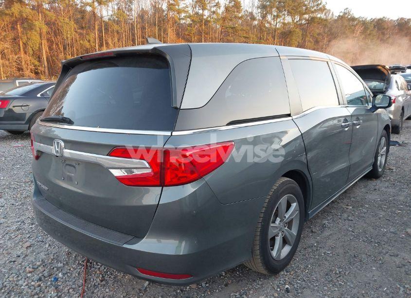 Photo 4 of 2018 Honda Odyssey EX-L (VIN 5FNRL6H79JB009205)