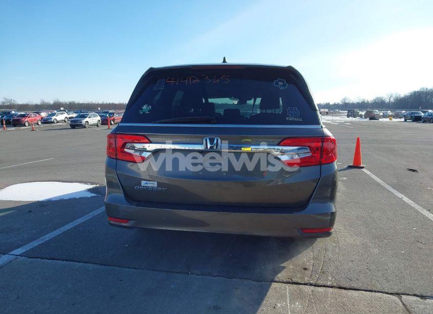 Photo 17 of 2018 Honda Odyssey EX-L (VIN 5FNRL6H79JB010516)