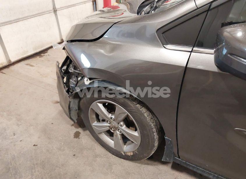 Photo 6 of 2018 Honda Odyssey EX-L (VIN 5FNRL6H79JB013044)