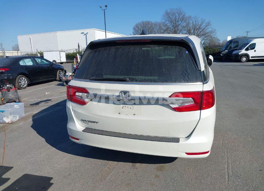Photo 16 of 2018 Honda Odyssey EX-L (VIN 5FNRL6H79JB014419)