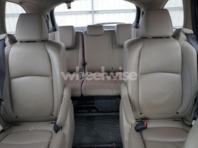 Photo 11 of 2018 HONDA ODYSSEY EXL (VIN 5FNRL6H79JB053205)