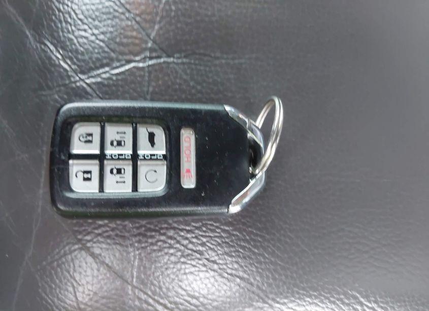 Photo 11 of 2019 Honda Odyssey EX-L (VIN 5FNRL6H79KB057708)