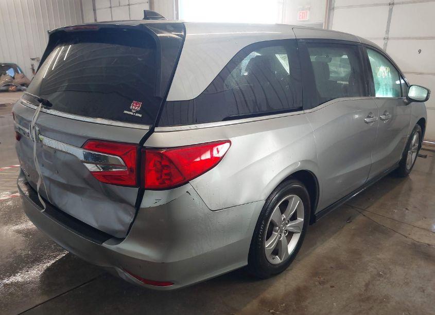 Photo 4 of 2019 Honda Odyssey EX-L (VIN 5FNRL6H79KB135453)