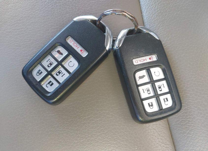 Photo 11 of 2020 Honda Odyssey EX-L/EX-L W/NAVI RES (VIN 5FNRL6H79LB034544)