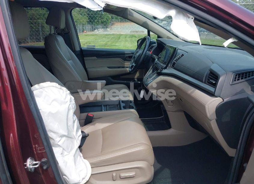 Photo 5 of 2020 Honda Odyssey EX-L/EX-L W/NAVI RES (VIN 5FNRL6H79LB036892)