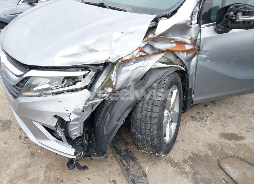 Photo 6 of 2020 Honda Odyssey EX-L/EX-L W/NAVI RES (VIN 5FNRL6H79LB053384)