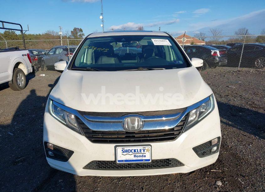 Photo 12 of 2018 Honda Odyssey EX-L (VIN 5FNRL6H7XJB008841)