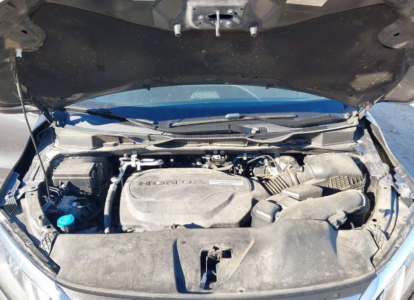 Photo 10 of 2018 Honda Odyssey EX-L (VIN 5FNRL6H7XJB050412)