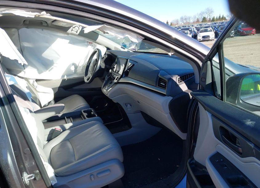 Photo 5 of 2018 Honda Odyssey EX-L (VIN 5FNRL6H7XJB050412)