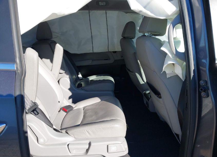 Photo 8 of 2018 Honda Odyssey EX-L (VIN 5FNRL6H7XJB050412)