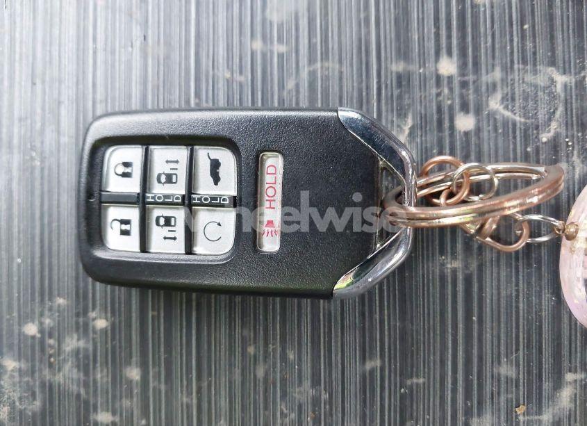 Photo 11 of 2018 Honda Odyssey EX-L (VIN 5FNRL6H7XJB053665)