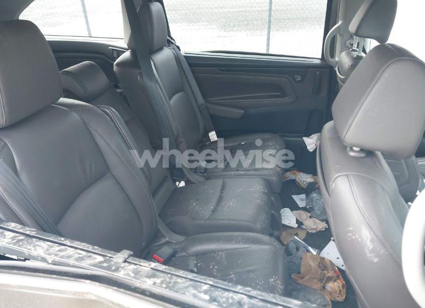 Photo 8 of 2018 Honda Odyssey EX-L (VIN 5FNRL6H7XJB053665)