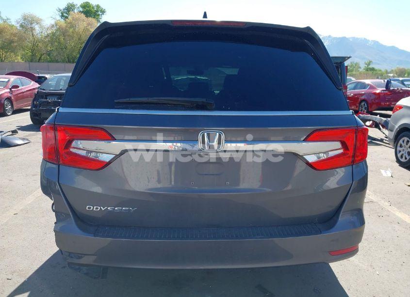Photo 17 of 2018 Honda Odyssey EX-L (VIN 5FNRL6H7XJB067694)