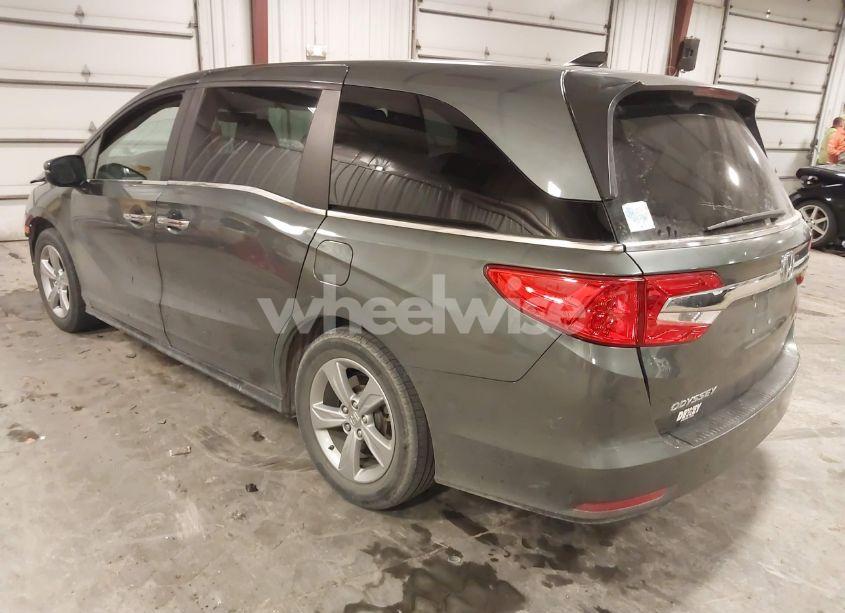 Photo 3 of 2019 Honda Odyssey EX-L (VIN 5FNRL6H7XKB002149)