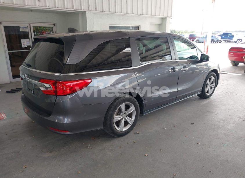 Photo 4 of 2019 Honda Odyssey EX-L (VIN 5FNRL6H7XKB027939)