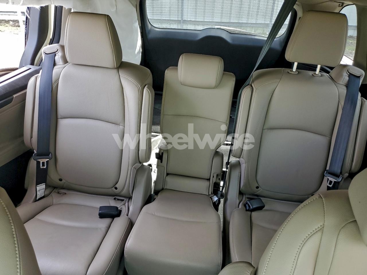 Photo 10 of 2019 HONDA ODYSSEY EXL (VIN 5FNRL6H7XKB043607)