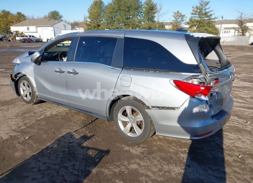 Photo 3 of 2019 Honda Odyssey EX-L (VIN 5FNRL6H7XKB110674)