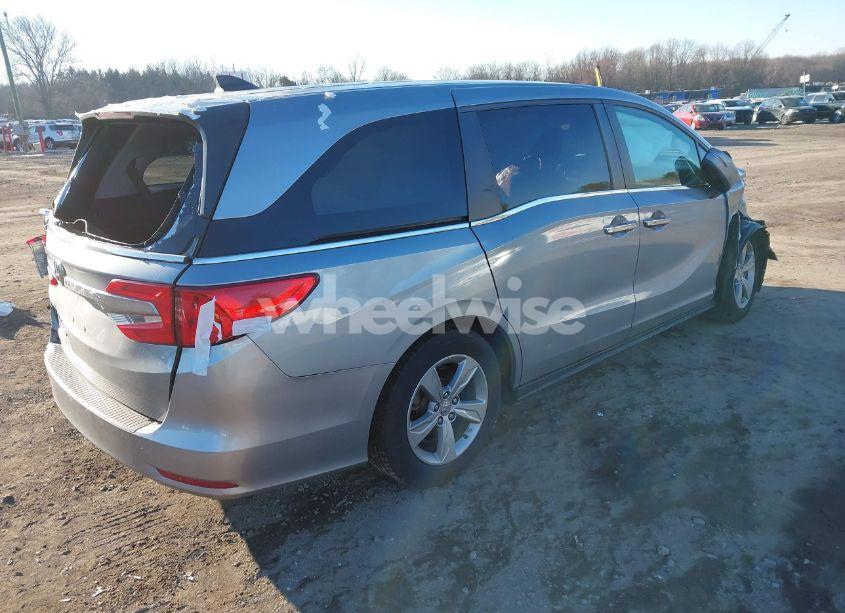 Photo 4 of 2019 Honda Odyssey EX-L (VIN 5FNRL6H7XKB110674)
