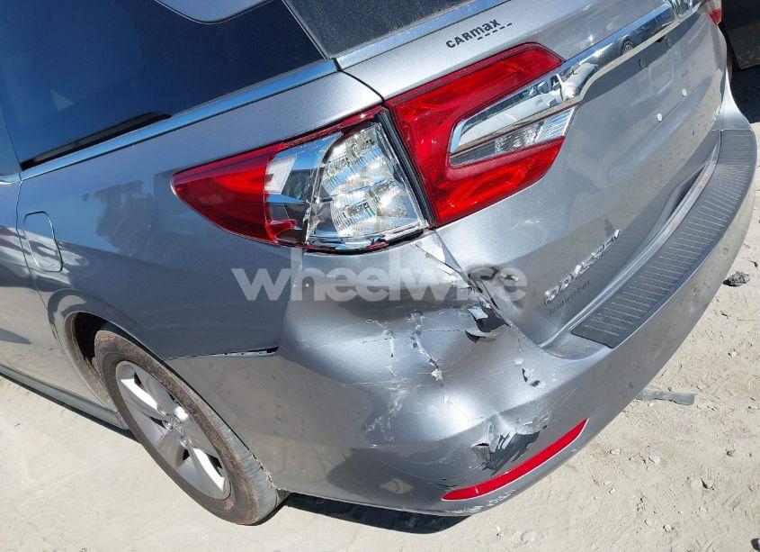 Photo 6 of 2019 Honda Odyssey EX-L (VIN 5FNRL6H7XKB132867)