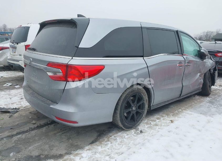 Photo 4 of 2019 Honda Odyssey EX-L (VIN 5FNRL6H7XKB138667)