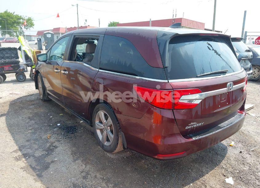 Photo 3 of 2020 Honda Odyssey EX-L/EX-L W/NAVI RES (VIN 5FNRL6H7XLB017204)