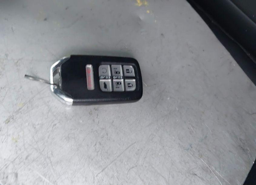 Photo 11 of 2021 Honda Odyssey EX-L (VIN 5FNRL6H7XMB026714)