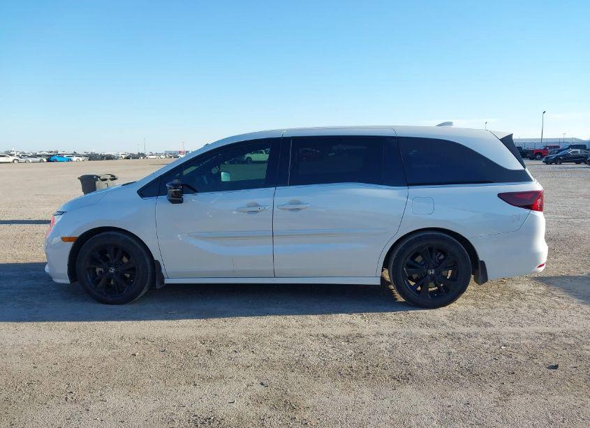 Photo 14 of 2023 Honda Odyssey SPORT (VIN 5FNRL6H7XPB040827)
