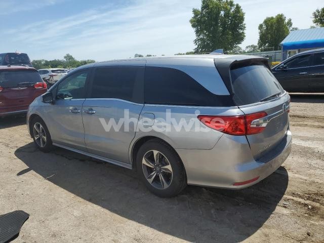 Photo 13 of 2018 HONDA ODYSSEY TOURING (VIN 5FNRL6H80JB006542)