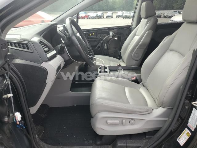 2019 HONDA ODYSSEY TOURING (VIN 5FNRL6H80KB052891) main photo