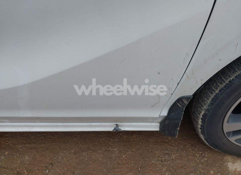 Photo 6 of 2021 Honda Odyssey TOURING (VIN 5FNRL6H80MB000406)