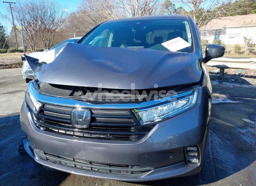 Photo 12 of 2021 Honda Odyssey TOURING (VIN 5FNRL6H81MB032555)