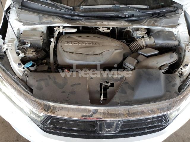 Photo 11 of 2022 HONDA ODYSSEY TOURING (VIN 5FNRL6H81NB018575)