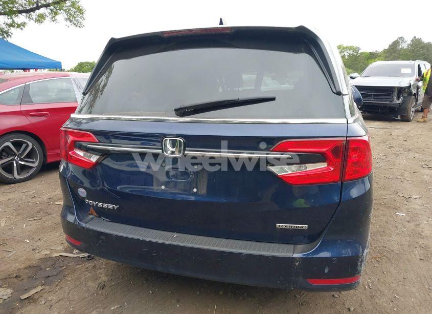 Photo 16 of 2024 Honda Odyssey TOURING (VIN 5FNRL6H81RB010952)