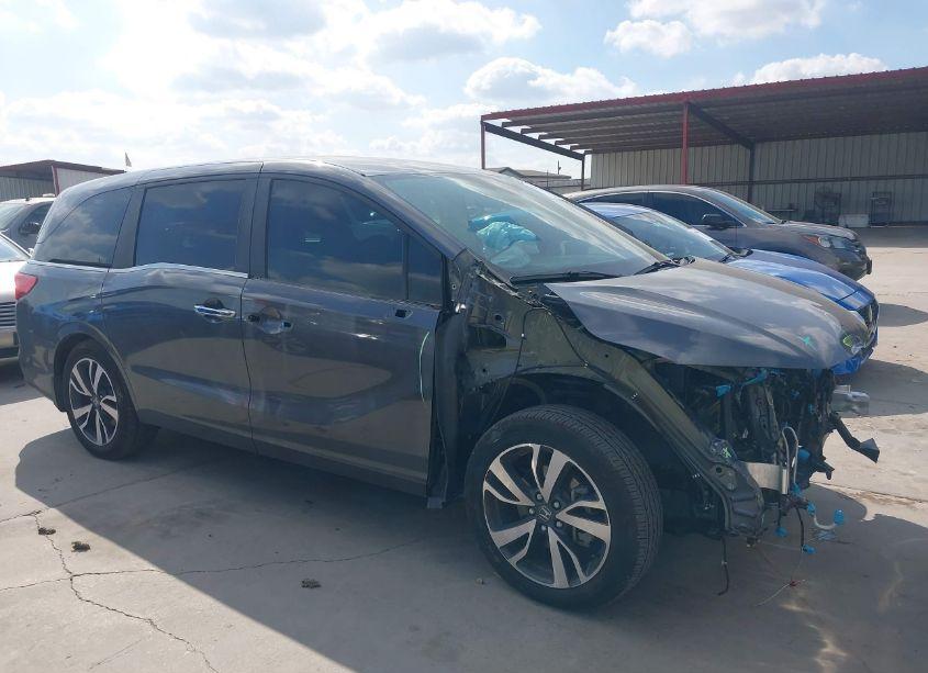 Photo 14 of 2024 Honda Odyssey TOURING (VIN 5FNRL6H81RB016315)